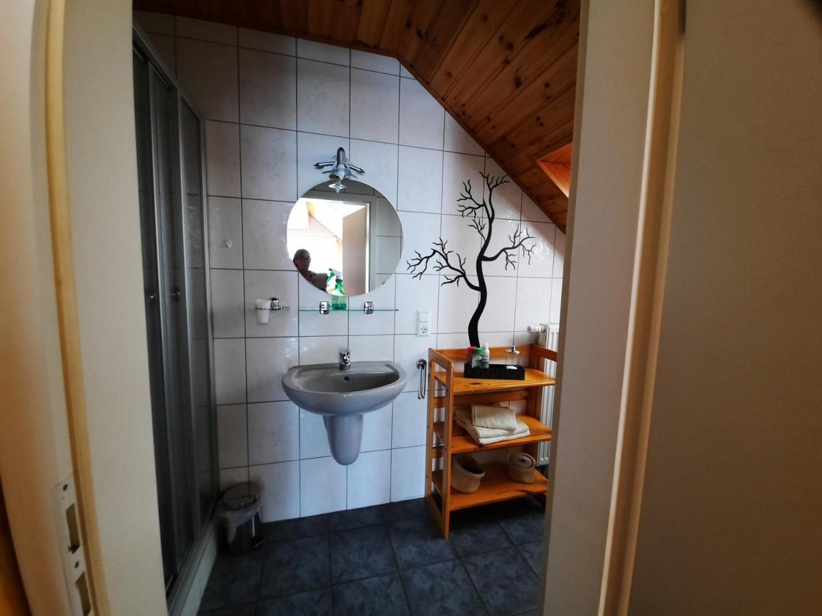 Gästehaus Moselblick Trittenheim Exterior foto